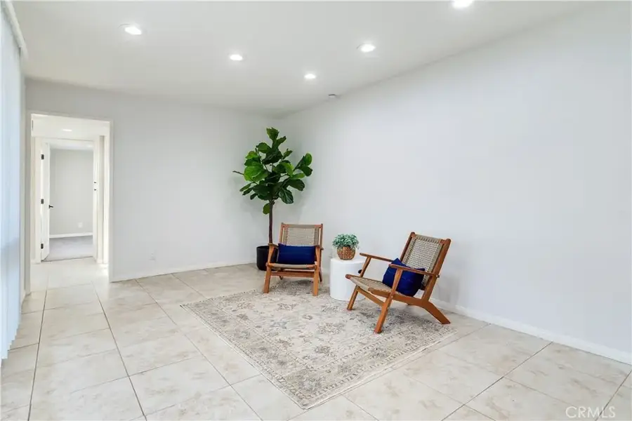 2408 Saratoga Way, Costa Mesa, CA 92626 - Image #3