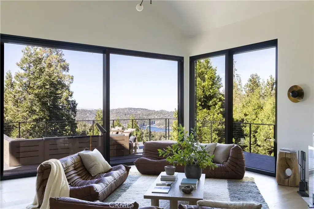 654 S Cumberland, Lake Arrowhead, CA 92352 - Image #1