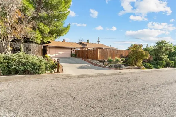 5693 Dumbarton Avenue, San Bernardino, CA 92404