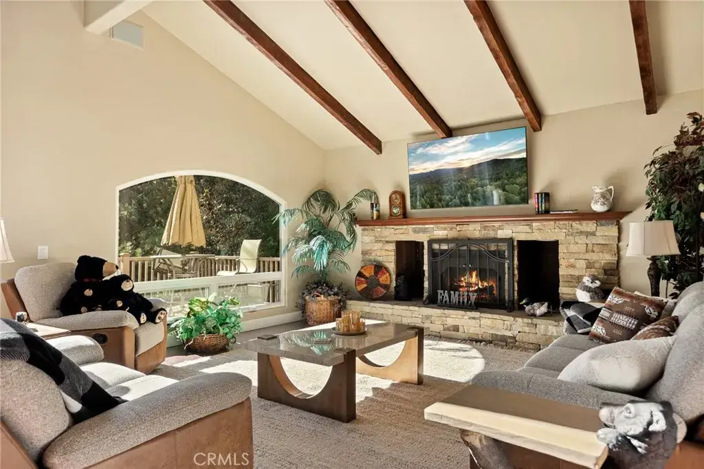 174 Hillcrest Court, Lake Arrowhead, CA 92352 - Image #1