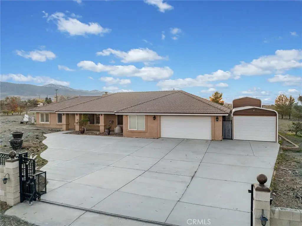 12326 Silver Rock, Pinon Hills, CA 92372 - #1