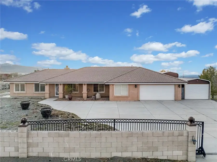 12326 Silver Rock, Pinon Hills, CA 92372 - #2