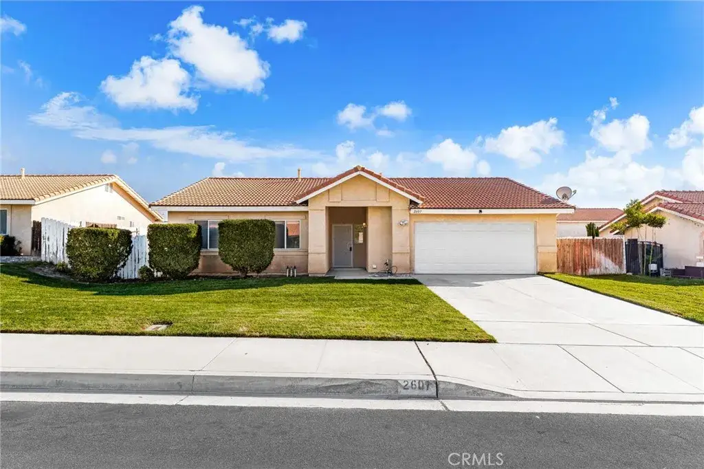 2607 N Fitzsimmons, Rialto, CA 92377 - Image #1
