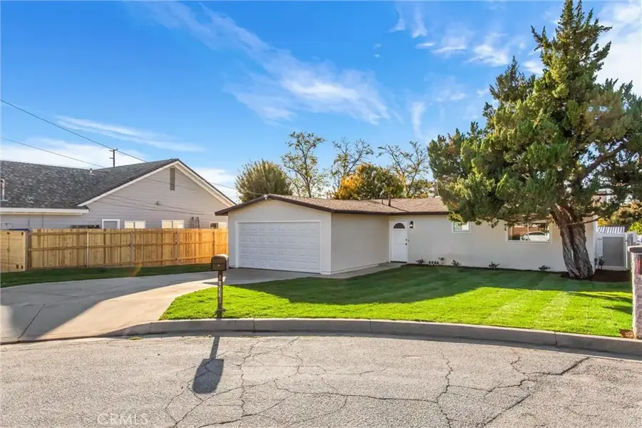 13376 Robin Court, Yucaipa, CA 92399 - Image #2