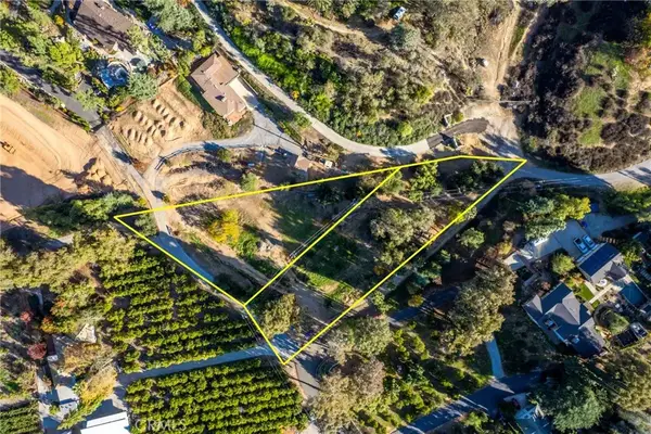 218 Valencia, Redlands, CA 92374