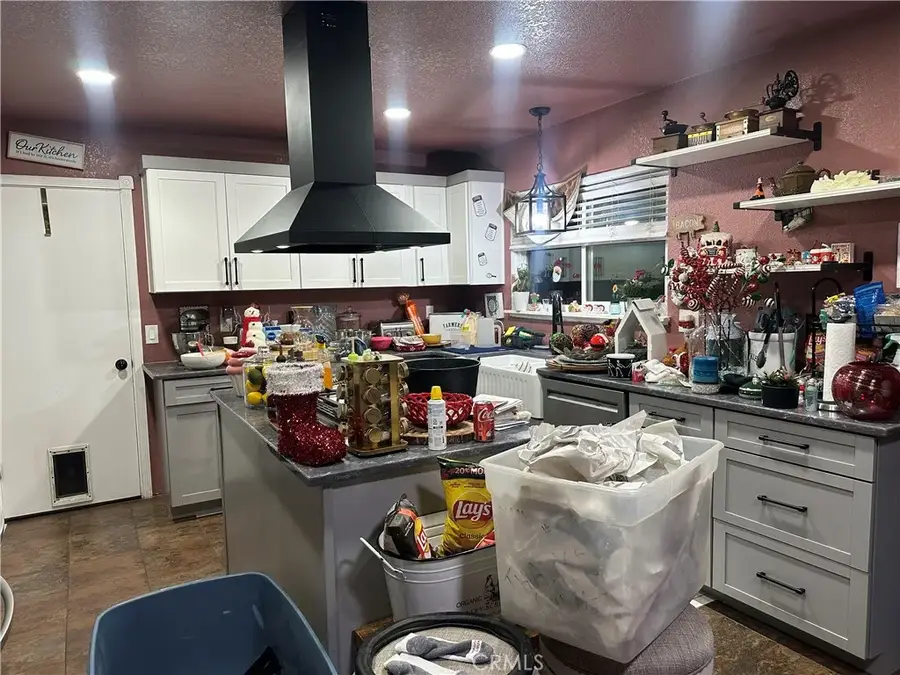 7009 Hanford Ave, Yucca Valley, CA 92284 - Image #3