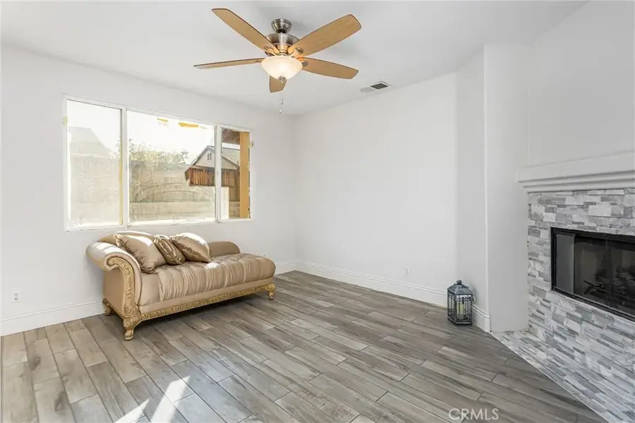 11563 Maywood Street, Victorville, CA 92392 - Image #3