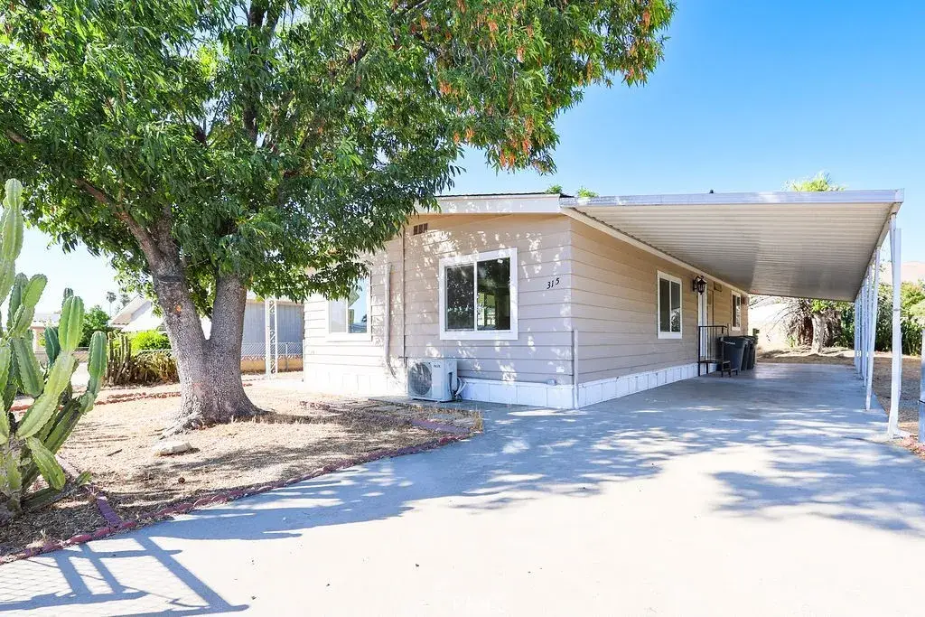 315 North Palomar Avenue, San Jacinto, CA 92582 - #1
