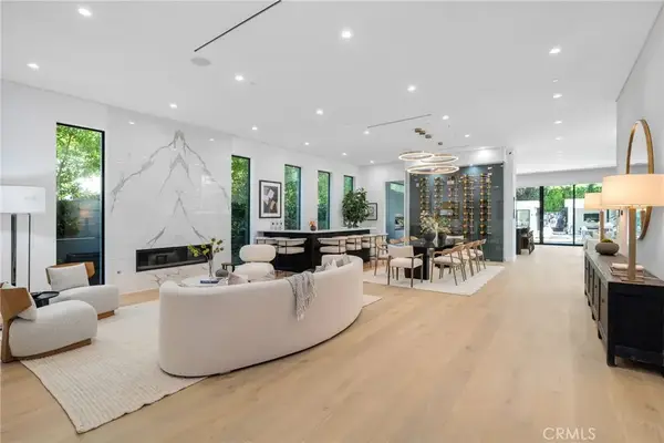 15231 Greenleaf Street, Sherman Oaks, CA 91403