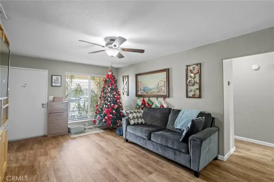 372 Red Cedar, Perris, CA 92570 - Image #3