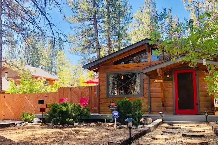 716 Elysian, Big Bear City, CA 92314 - Image #2