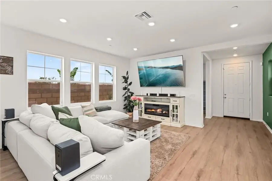 2684 E Towhee, Ontario, CA 91761 - Image #3