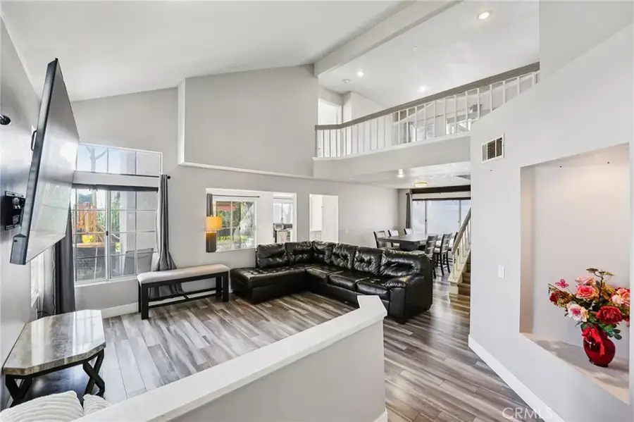 17586 Mountain Court, Riverside, CA 92503 - #3