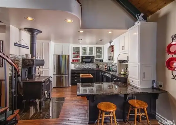 1055 Meadowbrook, Lake Arrowhead, CA 92326