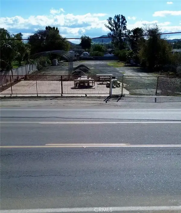 21321 Cajalco, Perris, CA 92570