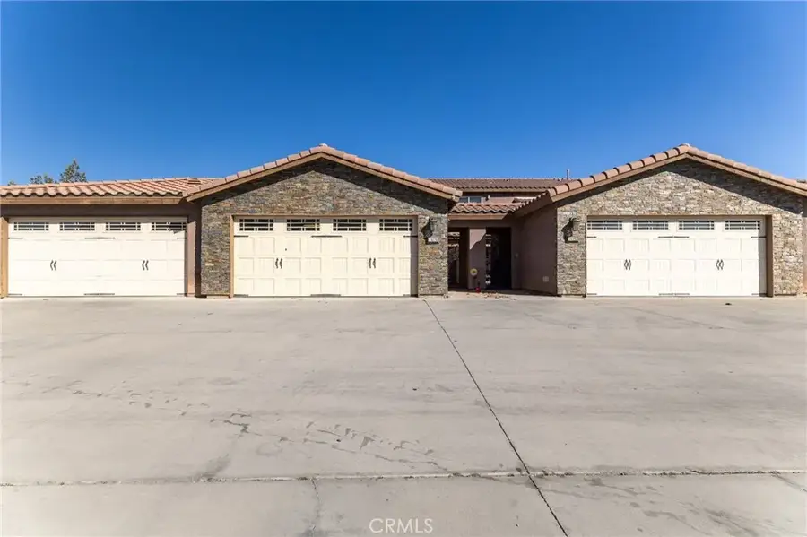 14176 Kiowa, Apple Valley, CA 92307 - Image #3