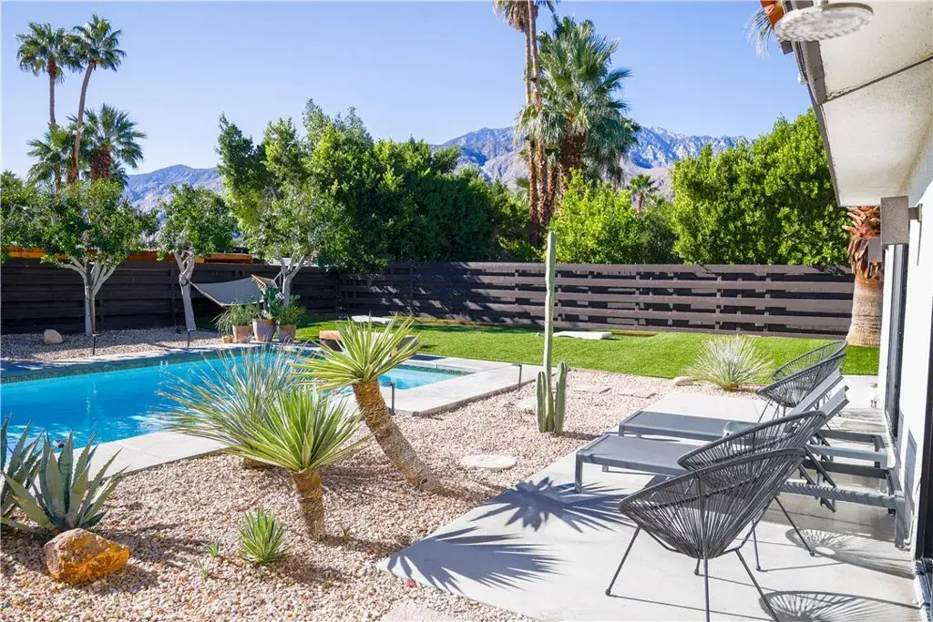 1133 E Via Escuela, Palm Springs, CA 92262 - #1