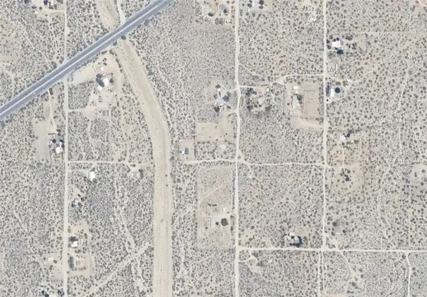 9176 Rose Eden, Morongo Valley, CA 92256