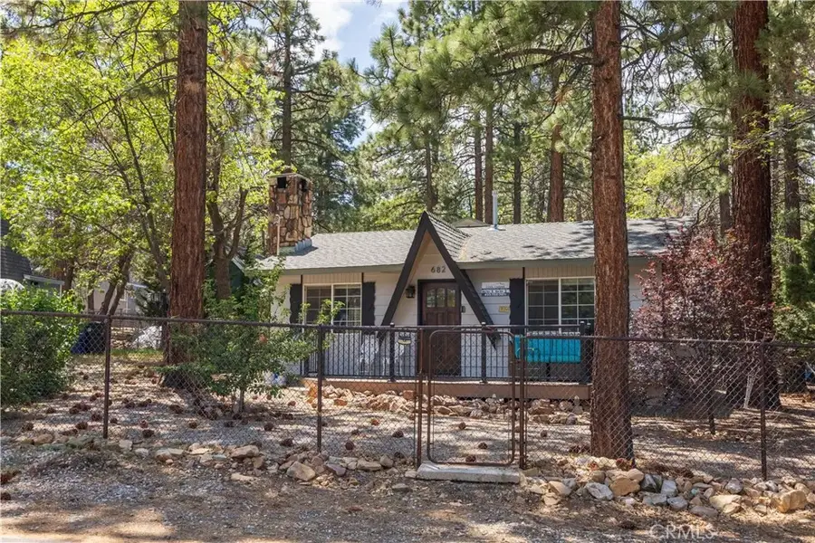 682 Maple Lane, Sugarloaf, CA 92386 - Image #2