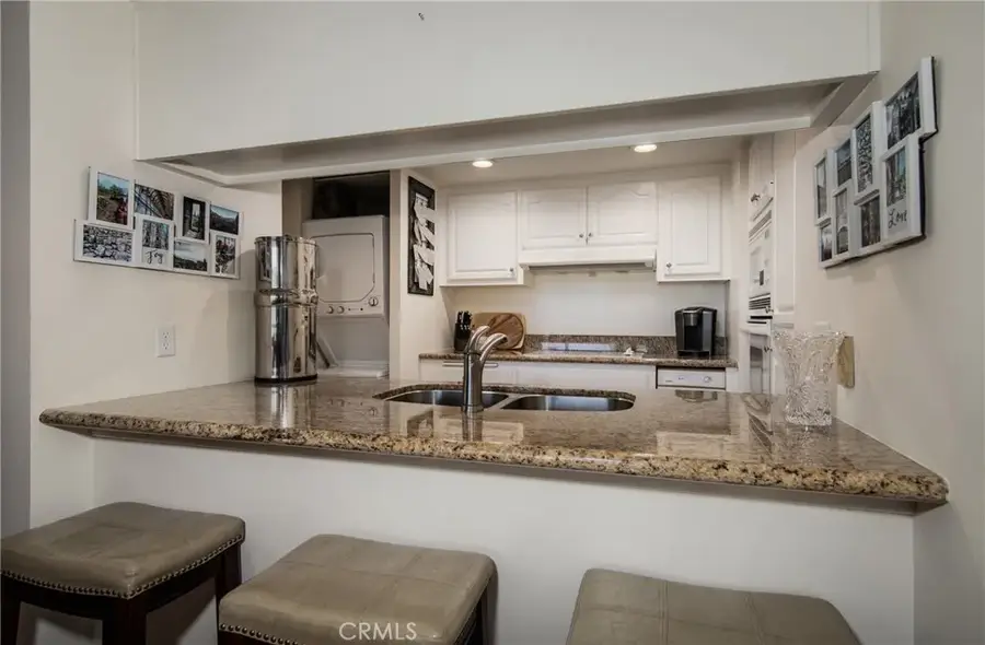 5555 Canyon Crest #2G, Riverside, CA 92507 - Image #3