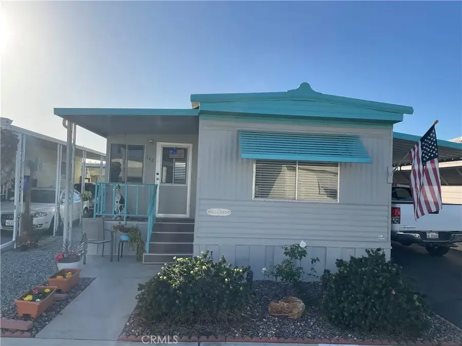 575 S Lyon #142, Hemet, CA 92543 - #2