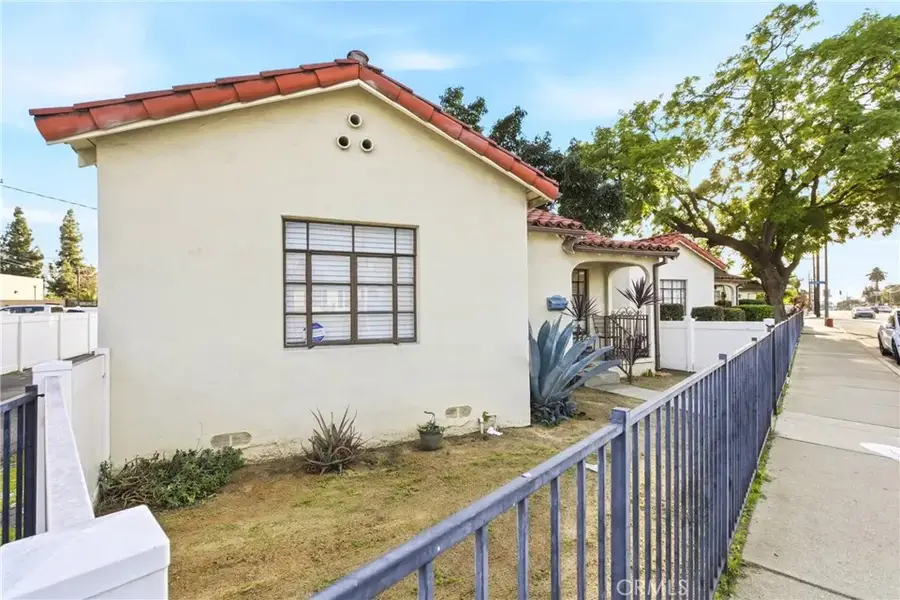 176 W Orange Grove, Pomona, CA 91768 - Image #3
