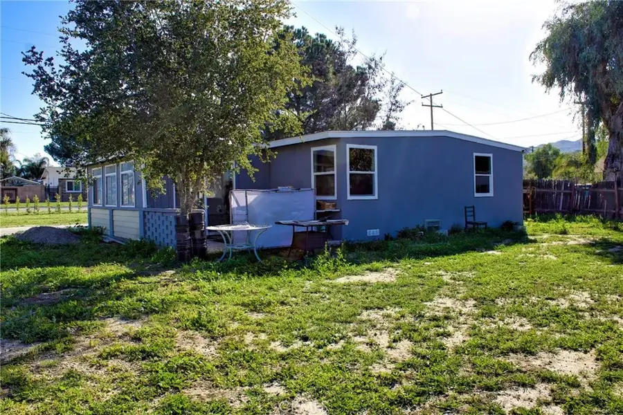 26917 Yale St, Hemet, CA 92544 - Image #3