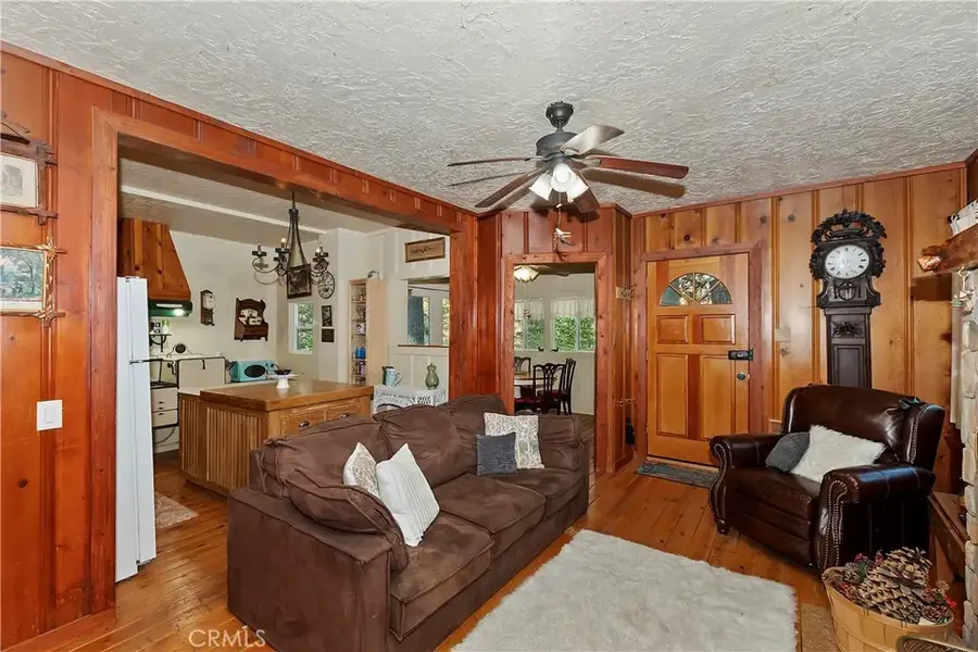 29591 Hook Creek Road, Cedar Glen, CA 92321 - #3