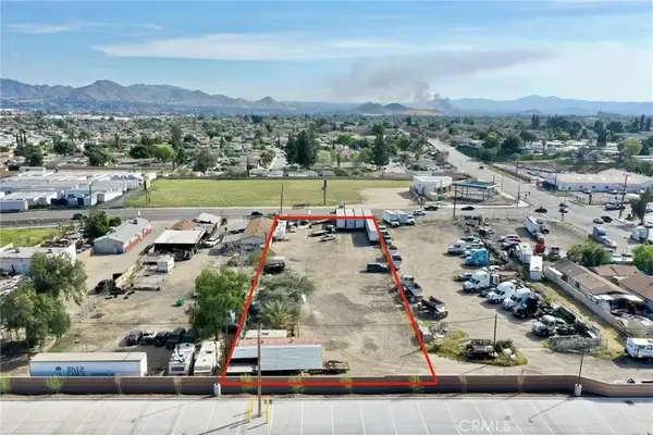 1966 W Rialto, San Bernardino, CA 92410