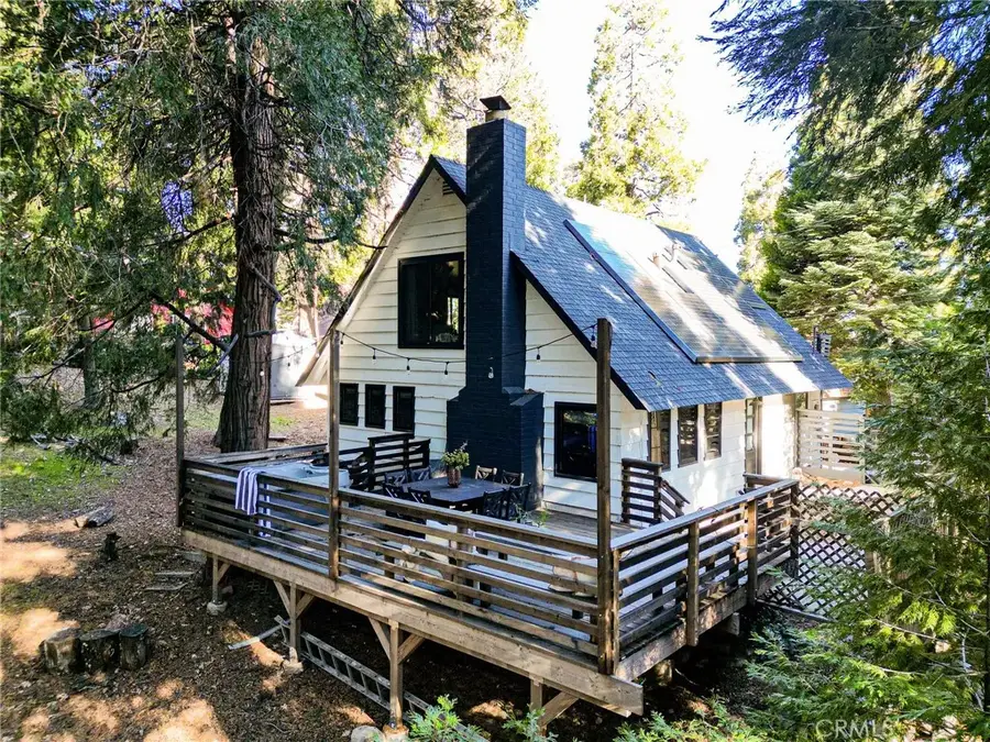 252 Crest Circle, Lake Arrowhead, CA 92352 - Image #2