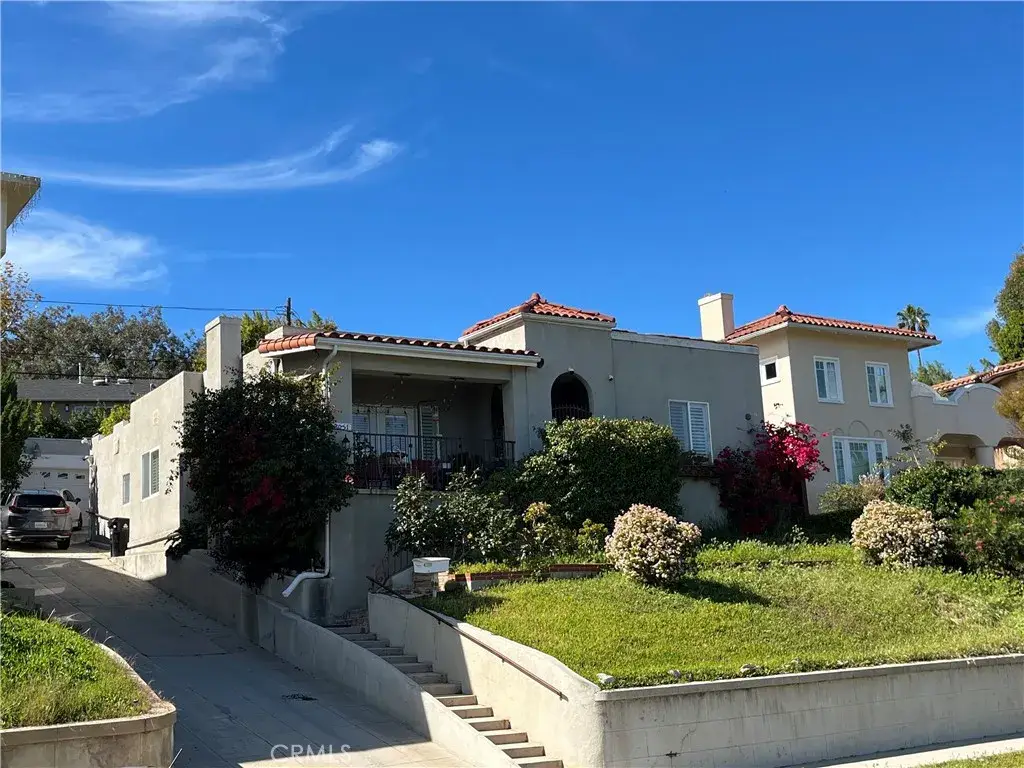 2051 N Catalina Street, Los Angeles, CA 90027 - #1