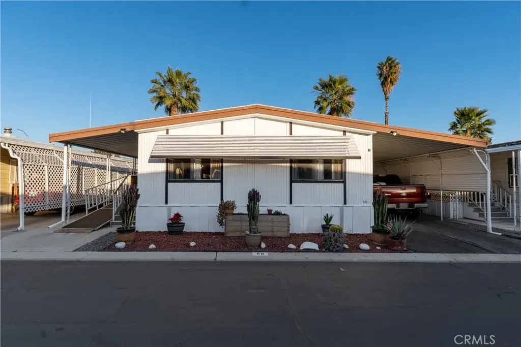 575 S Lyon #60, Hemet, CA 92543 - #1