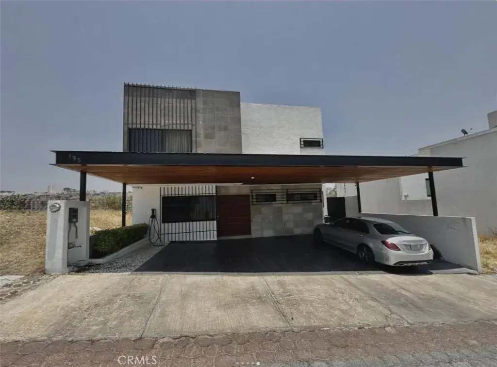195 Peon De Gibraltar, Queretaro, Mx, Mansfield, OS 76063 - #1