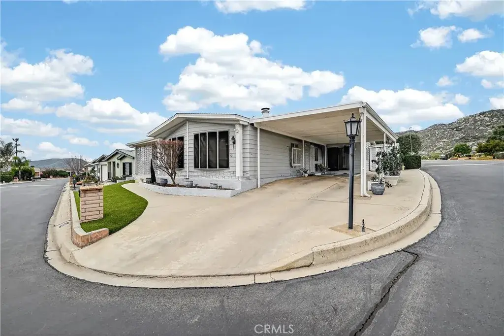 24515 California #42, Hemet, CA 92545 - #1