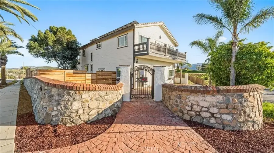 1006 W Pottery, Lake Elsinore, CA 92530 - #2