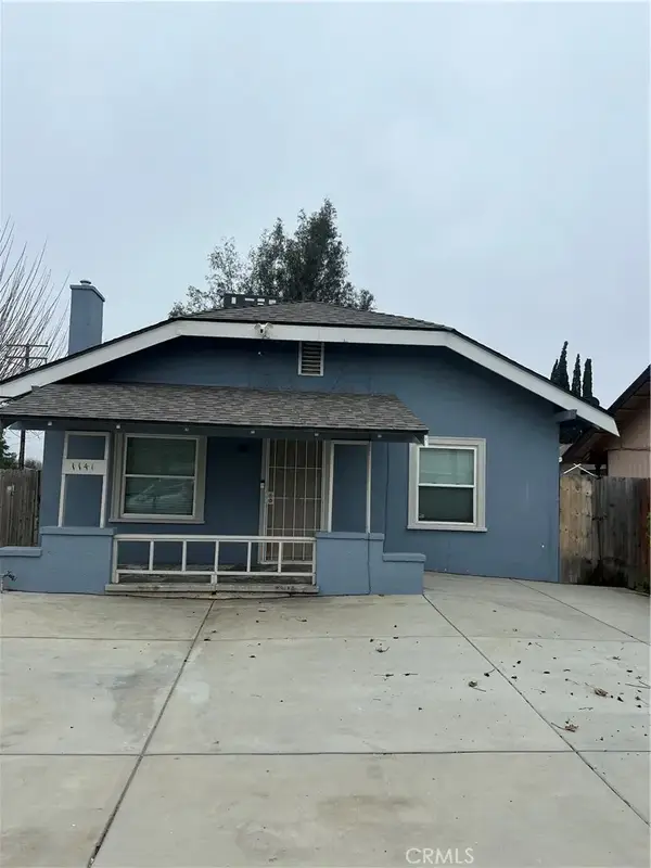 1141 W San Joaquin Avenue, Tulare, CA 93274