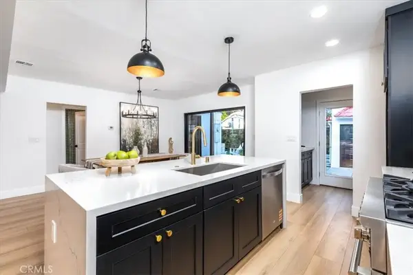 312 N Bronson Avenue, Los Angeles, CA 90004