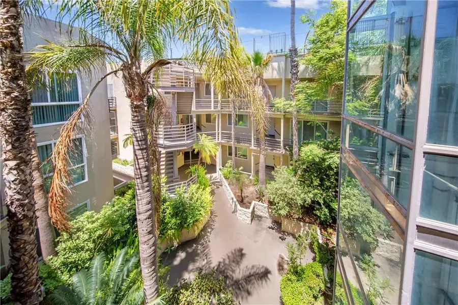 11949 Goshen #308, Los Angeles, CA 90049 - #2