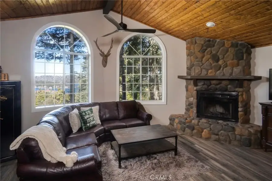 550 Stone Hill Drive, Lake Arrowhead, CA 92352 - #3