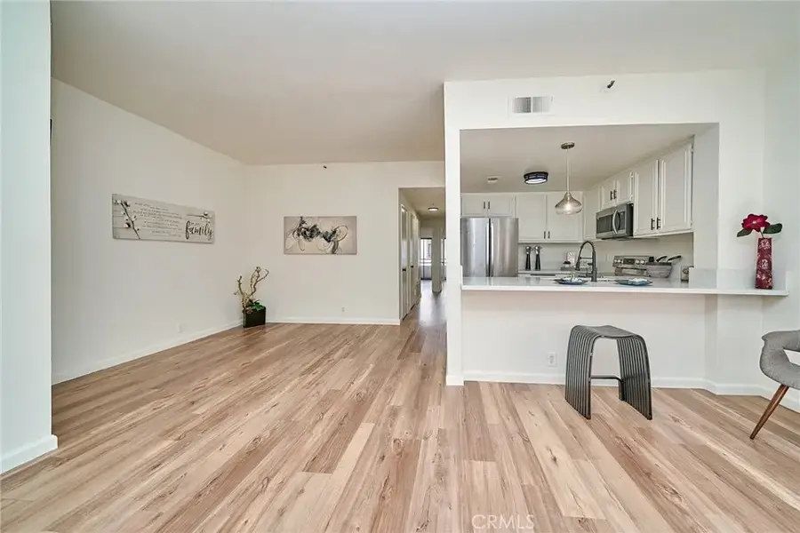 720 W 4th #305, Long Beach, CA 90802 - #2