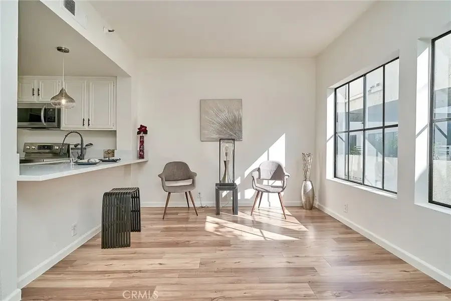 720 W 4th #305, Long Beach, CA 90802 - #3