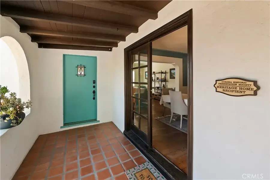 1124 S Vicentia, Corona, CA 92882 - #2