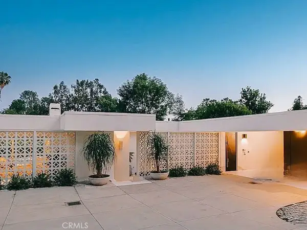 1030 San Rafael Ln, Pasadena, CA 91105