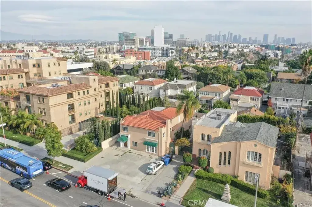 670 Crenshaw, Los Angeles, CA 90005 - #1