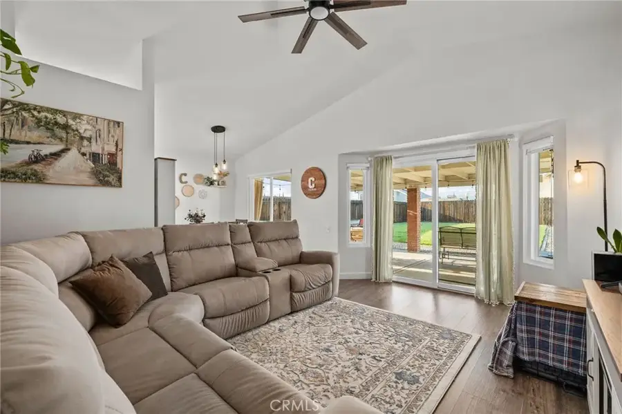35662 Avenue H, Yucaipa, CA 92399 - #3