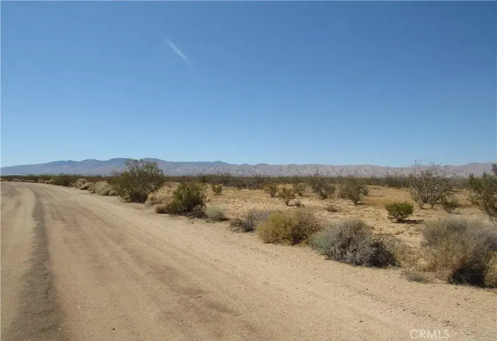0 218-282-04-00-5 Quezon, California City, CA 93505 - #1