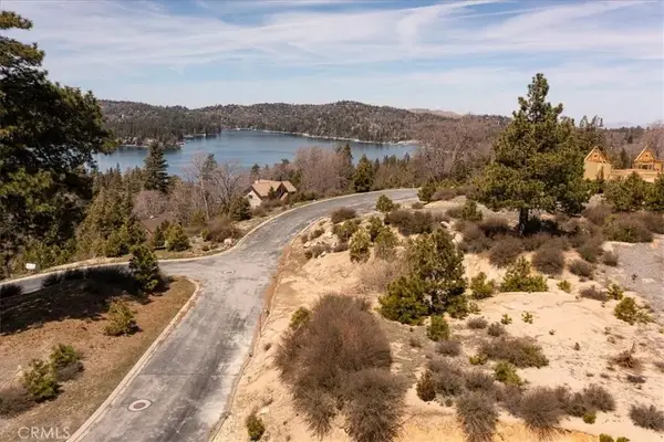 150 Mill Pond, Lake Arrowhead, CA 92352