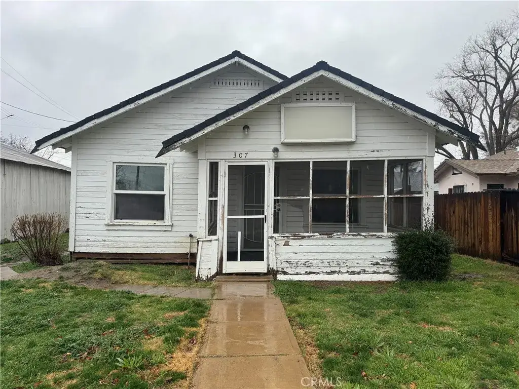 307 S Curry Street, Tehachapi, CA 93561 - #1