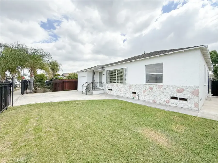 1410 W School Street, Compton, CA 90220 - #2