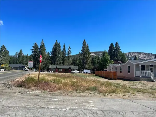 900 Greenway Drive, Big Bear City, CA 92314